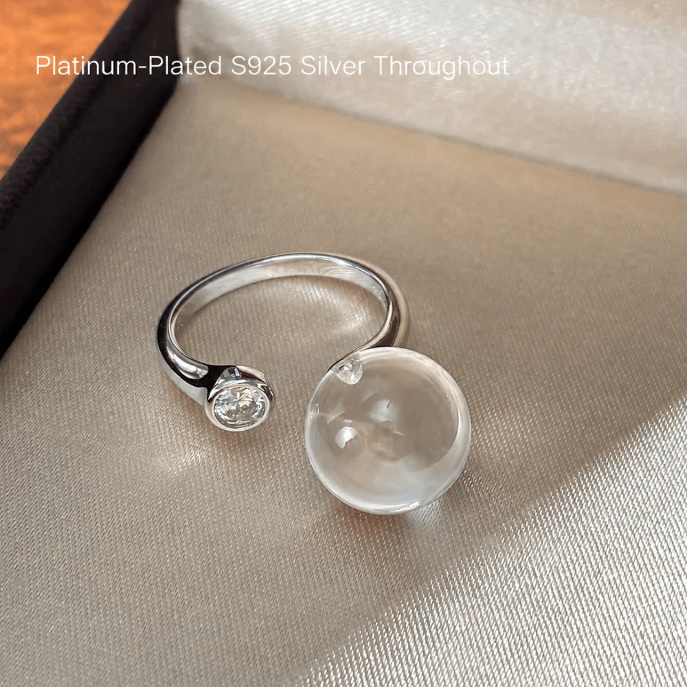 Qynzara™ Invisible Floating Bubble Clear Quartz Ring