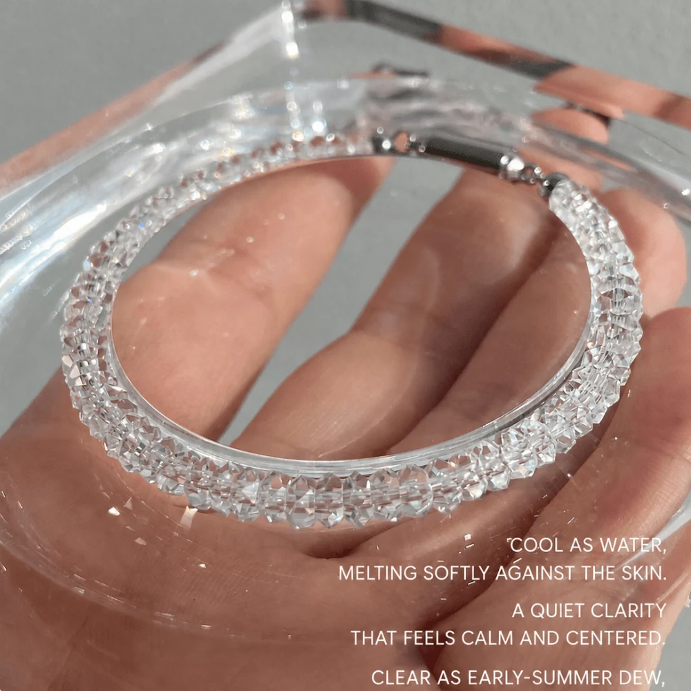 Qynzara™ Crushed Ice Clear Quartz Bracelet