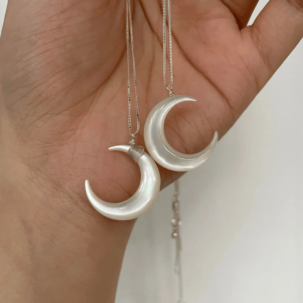 Qynzara™  Moonlight Mother-of-Pearl Necklace