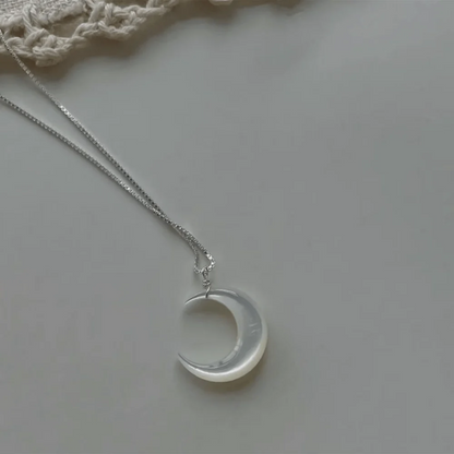 Qynzara™  Moonlight Mother-of-Pearl Necklace