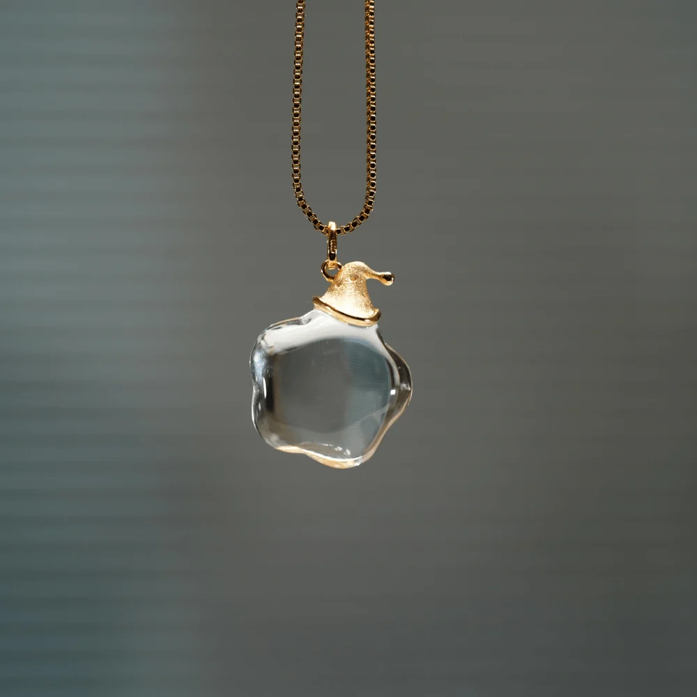 Qynzara™ Little Star Clear Quartz Necklace