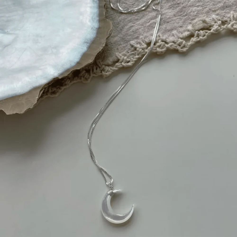 Qynzara™  Moonlight Mother-of-Pearl Necklace