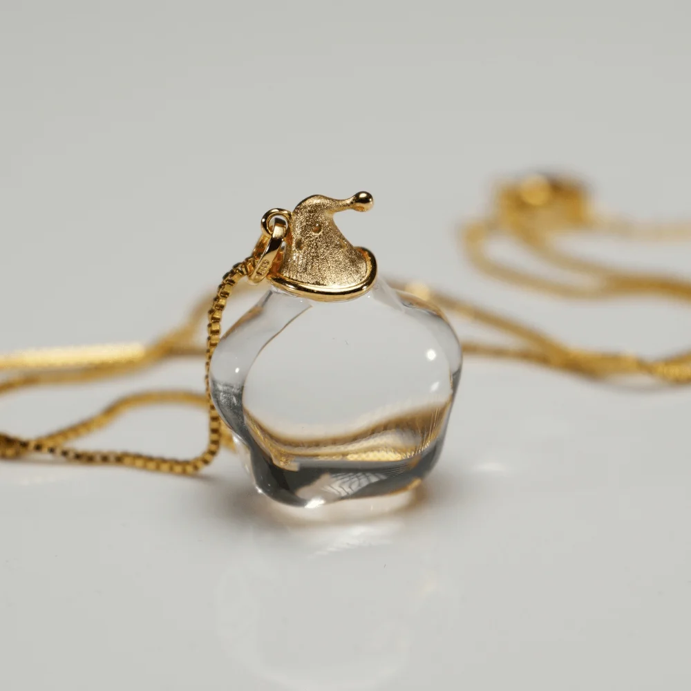 Qynzara™ Little Star Clear Quartz Necklace