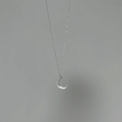 Qynzara™  Moonlight Mother-of-Pearl Necklace